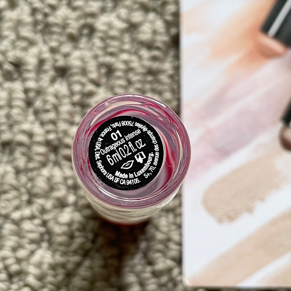 Bundle of Sephora Outrageous Plump Hydrating Lip Gloss & Laura Mercier Eyshadow - Picture 6 of 9